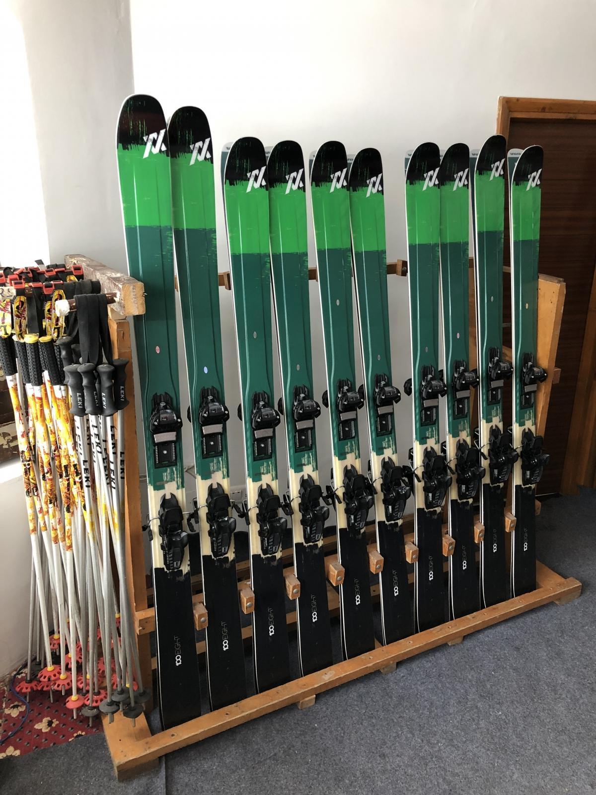 https://himalayaheliski.com/wp-content/uploads/2025/04/equipment.jpeg