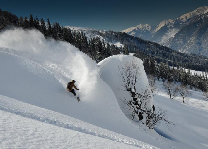 https://himalayaheliski.com/wp-content/uploads/2025/04/video_page.jpeg